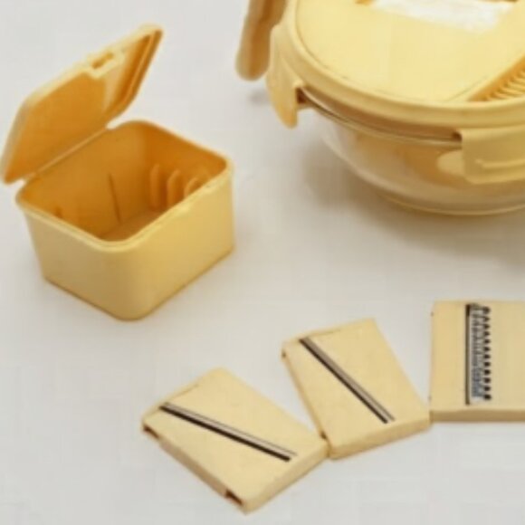 Genicook multifunction slice & grate w/ glass bowl Brand New Sealed - Picture 2 of 3